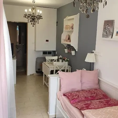 בית אירוח Virag Wellness פץ'